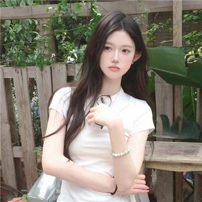 怪诞女孩