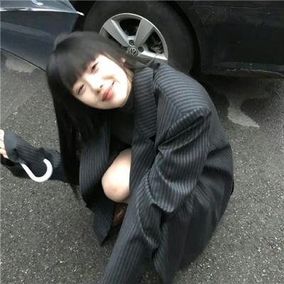 碧窗艳影